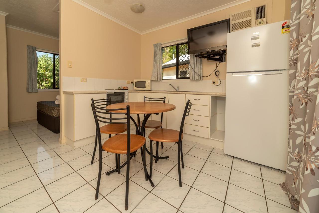 Hinchinbrook Marine Cove Resort Lucinda Buitenkant foto