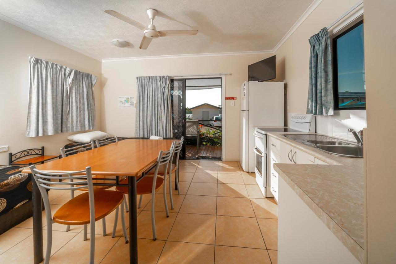 Hinchinbrook Marine Cove Resort Lucinda Buitenkant foto