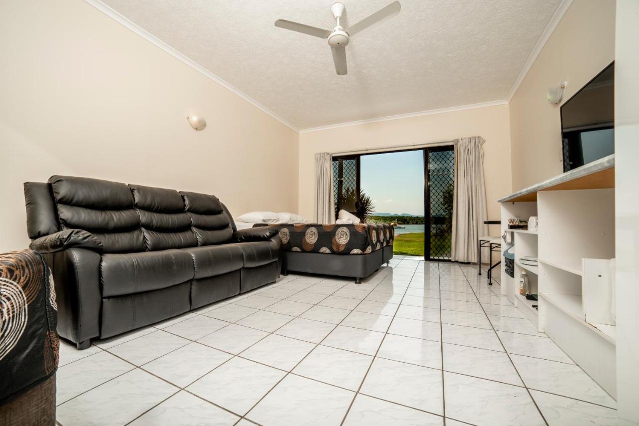 Hinchinbrook Marine Cove Resort Lucinda Buitenkant foto