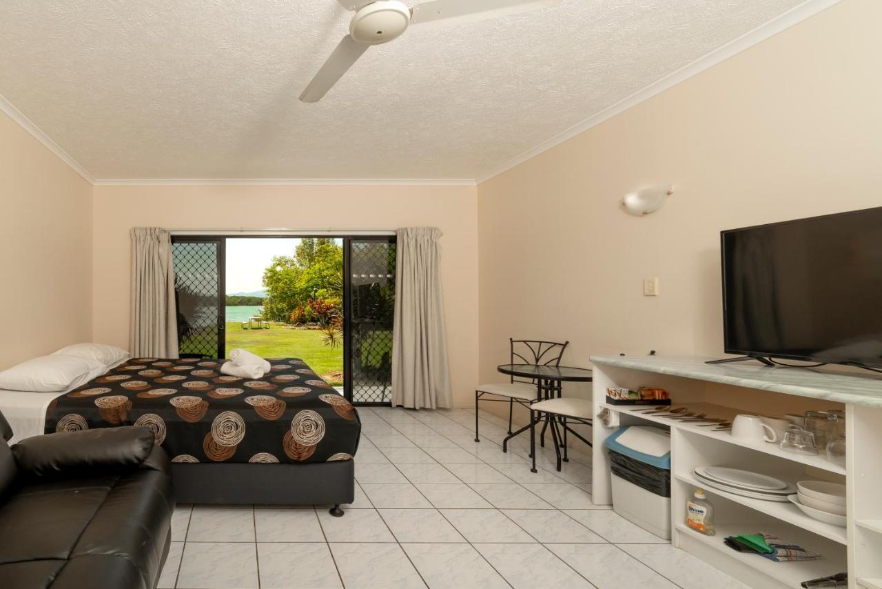 Hinchinbrook Marine Cove Resort Lucinda Buitenkant foto
